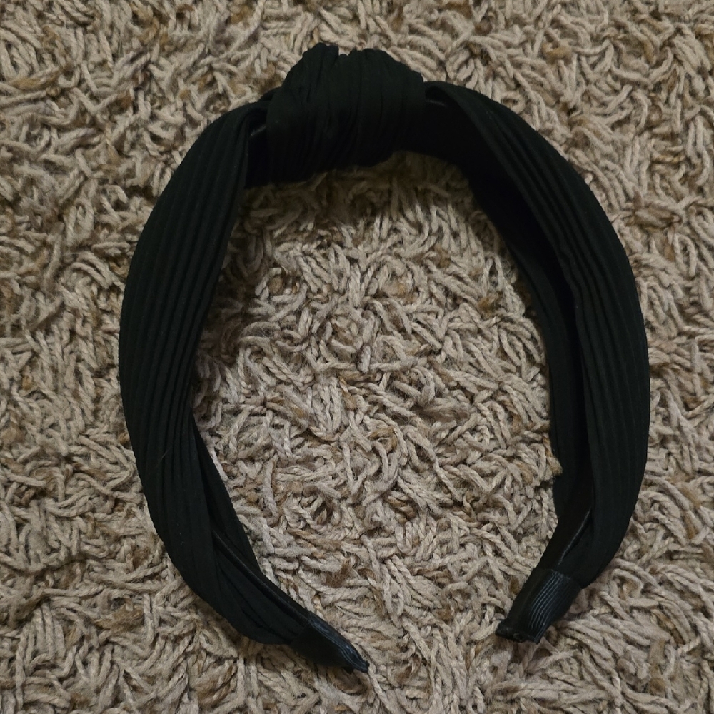 Elegant Black Headband